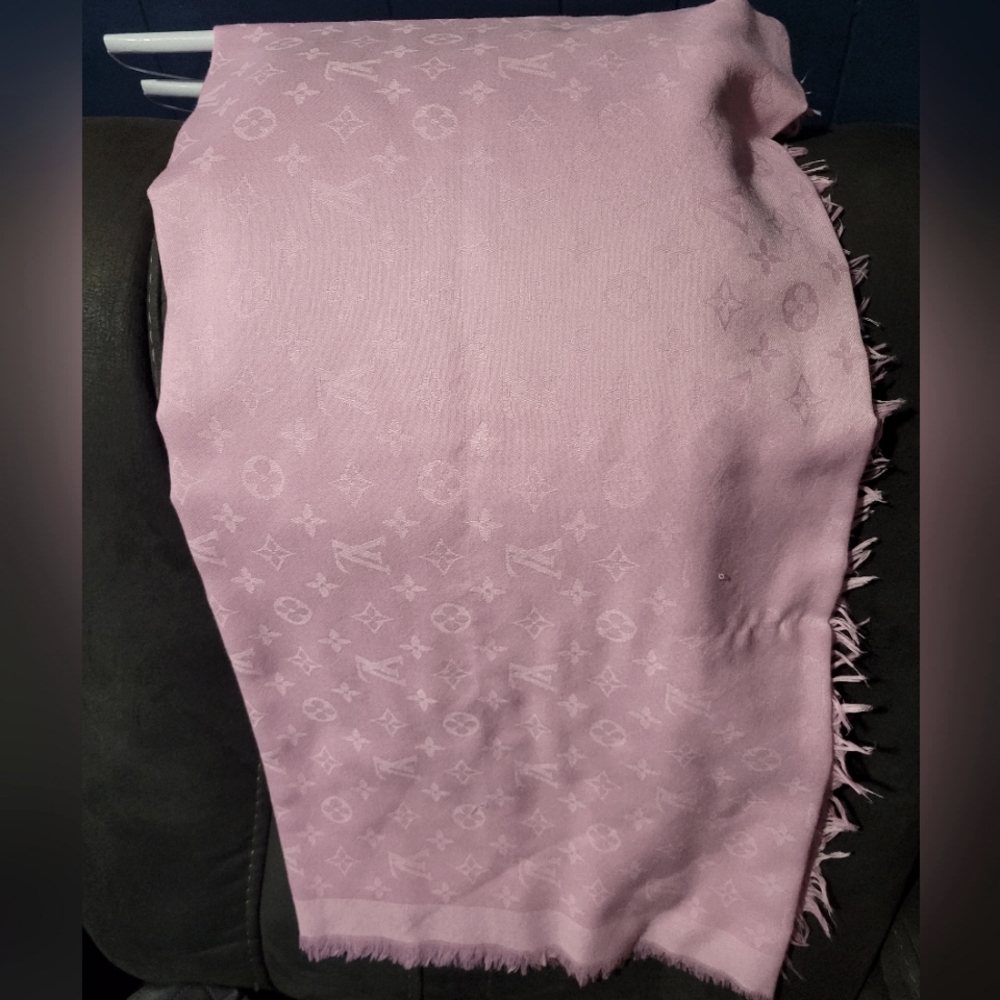 LV Shawl